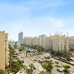 Sophisticated 3 Bed Palm Jumeirah W Beach Access