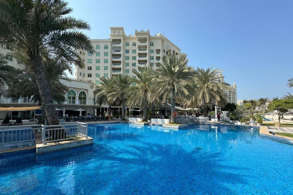Sophisticated 3 Bed Palm Jumeirah W Access *